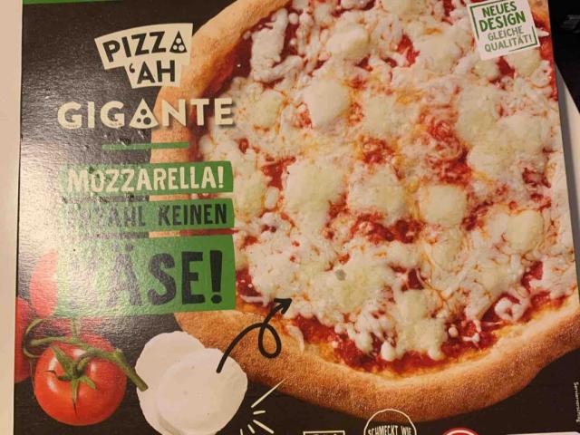 Pizza Gigante Morzarella by martenkrant | Hochgeladen von: martenkrant