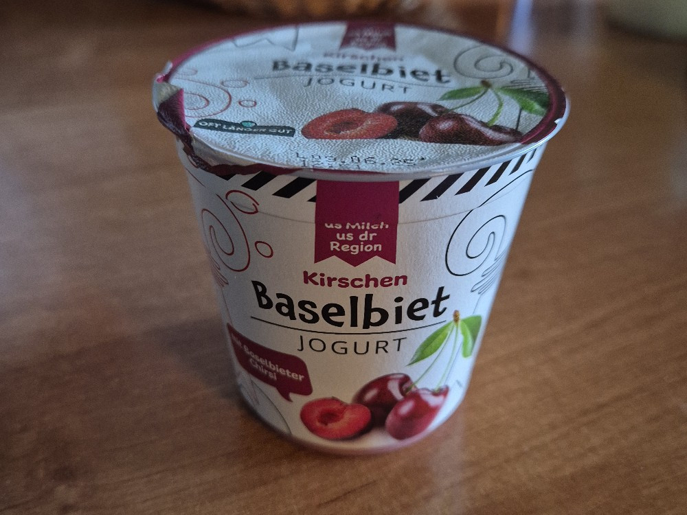 Baselbieter Joghurt, Kirsche von Thea Doropolis | Hochgeladen von: Thea Doropolis
