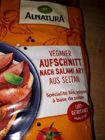 veganer Aufschnitt nach Salami Art, aus Seitan von Kaschperle | Hochgeladen von: Kaschperle