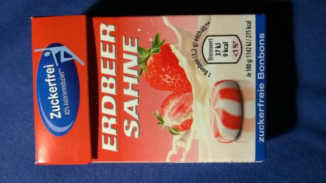 Erdbeer-Sahne-Bonbon zuckerfrei (Aldi), Erdbeer-Sahne | Hochgeladen von: AngieRausD