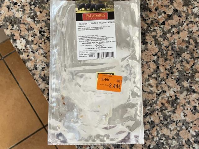 Hochgeladen von: mattilevesque