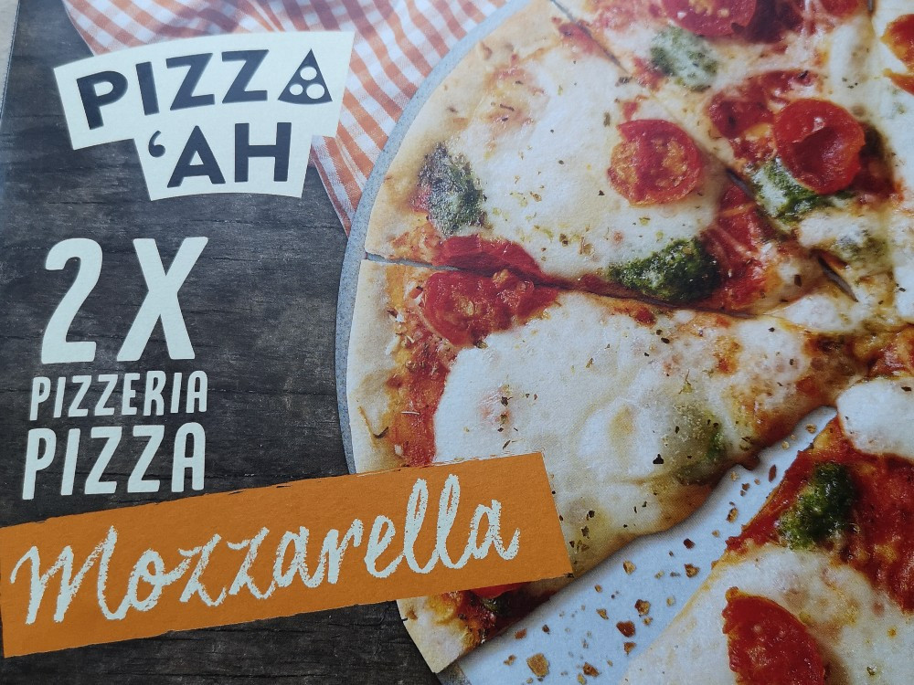 Mozzarella Pizza von Knopfschwester | Hochgeladen von: Knopfschwester Mozzarella Pizza von Knopfschwester | Hochgeladen von: Knopfschwester