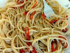 Spaghetti aglio, olio e peperoncino | Hochgeladen von: Volldurchgeknallt