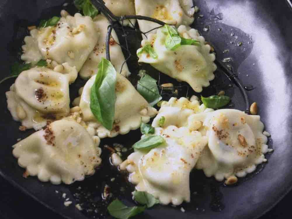 Migros, Ravioli, gefüllt mit Käse und Basilikum Kalorien - Pasta - Fddb