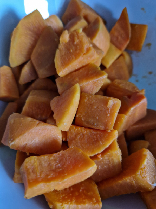 Süßkartoffeln, gekocht, tiefgefroren von Makra24 | Hochgeladen von: Makra24