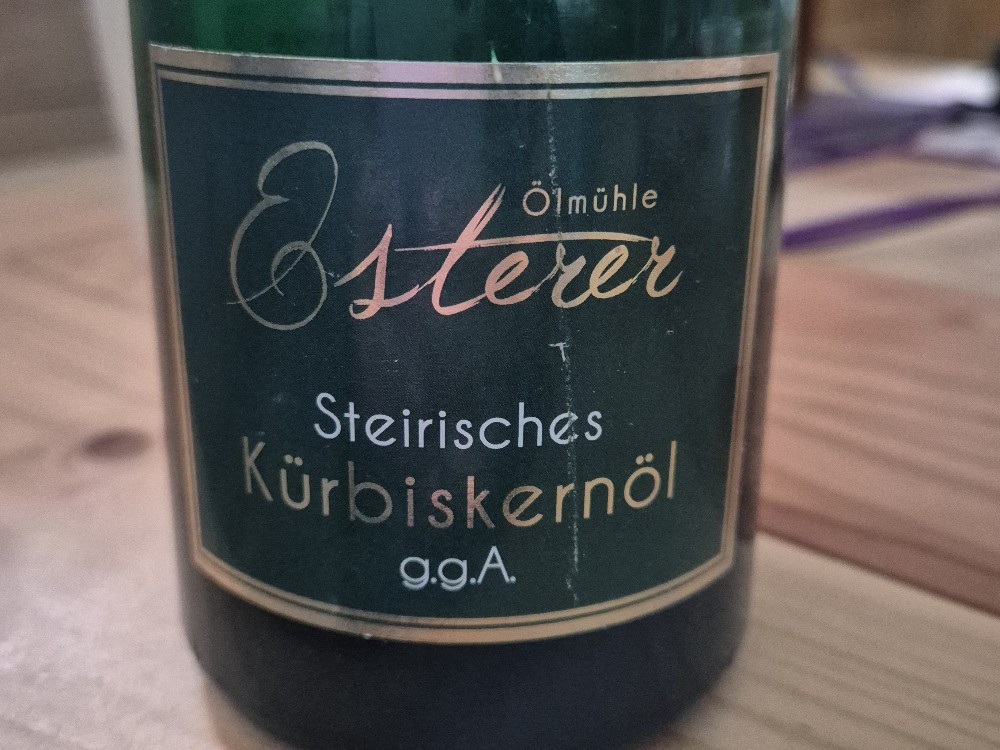 Steirisches Kürbiskernöl Esterer Ölmühle von Korntenace | Hochgeladen von: Korntenace