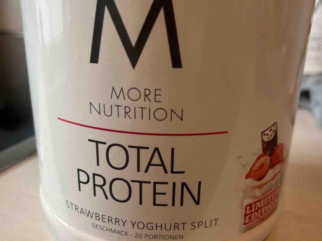Total Protein Strawberry Yoghurt Split von janaennen | Hochgeladen von: janaennen