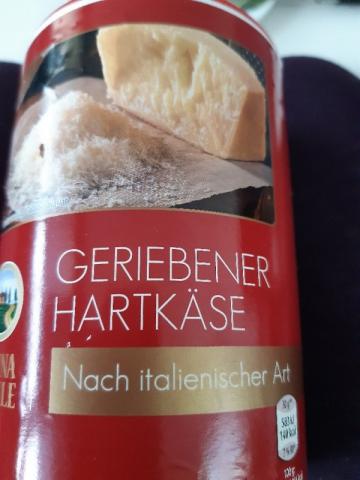 Hartkäse, gerieben von radicm | Hochgeladen von: radicm