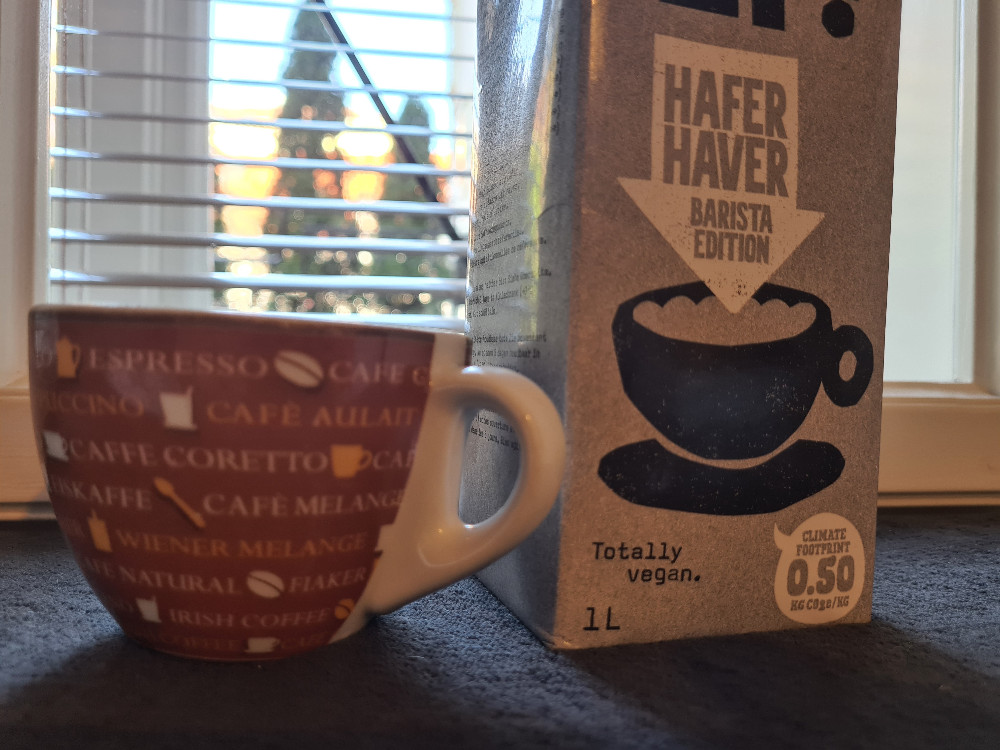 Kaffe mit Oatly, Barista von Zeroeleven | Hochgeladen von: Zeroeleven