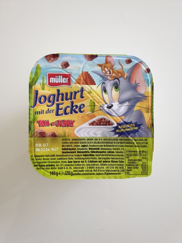 Joghurt mit der Ecke, Haselnuss-Waffelwürfel von Danijena | Hochgeladen von: Danijena