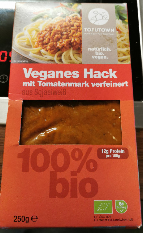 Veganes Hack mit Tomatenmark verfeinert, Aus Sojaeiweiß von sylv | Hochgeladen von: sylviatgm690