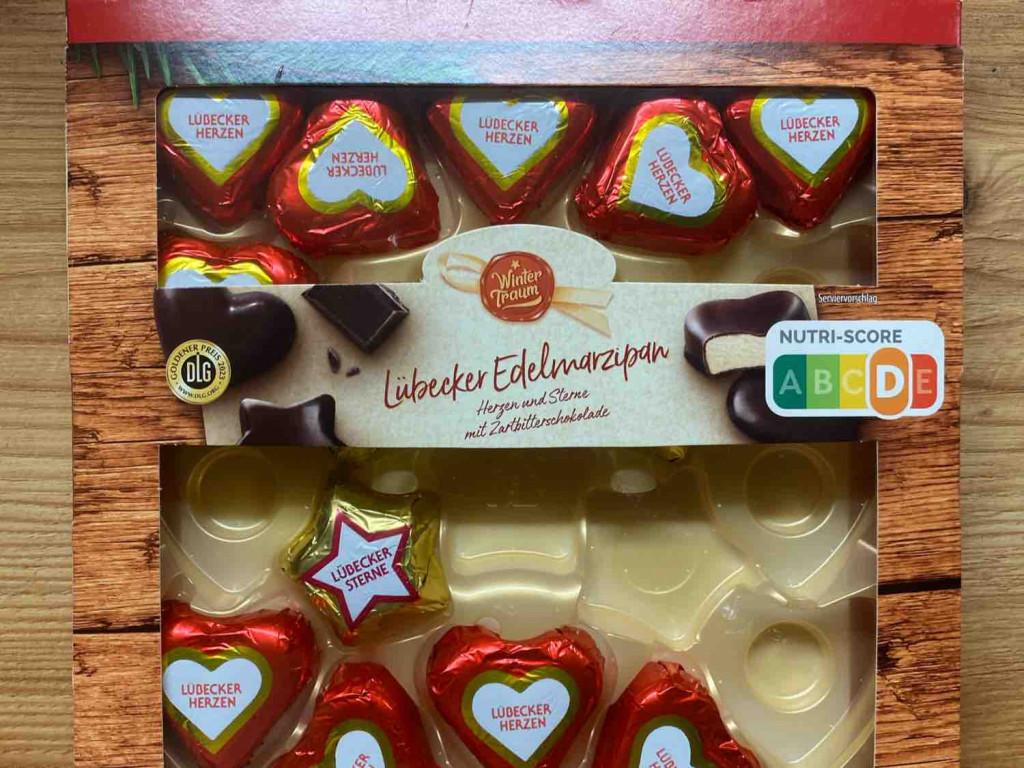 Lübecker Edelmarzipan, Herzen und Sterne in Zartbitterschokolade | Hochgeladen von: BoIn