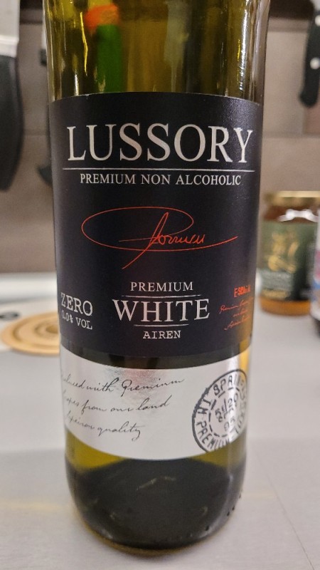 Premium White Airen Zero vol, Weißwein ist alkoholfrei von BH201 | Hochgeladen von: BH2015