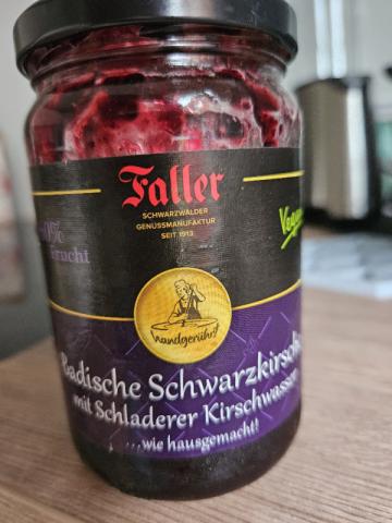 Badische Schwarzkirsche mit Schladerer Kirschwasser, 60% Frucht  | Hochgeladen von: Sasa Me