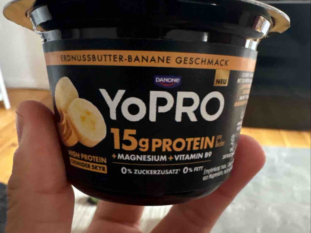 YoPro Skyr, peanut butter and banana by timisoarian92 | Hochgeladen von: timisoarian92