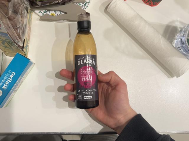 Hochgeladen von: georgedroyd Hochgeladen von: georgedroyd