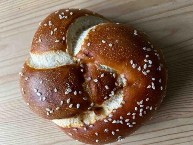 Laugen Knoten Brioche, Sesam, Gluten, Milch von LySul | Hochgeladen von: LySul