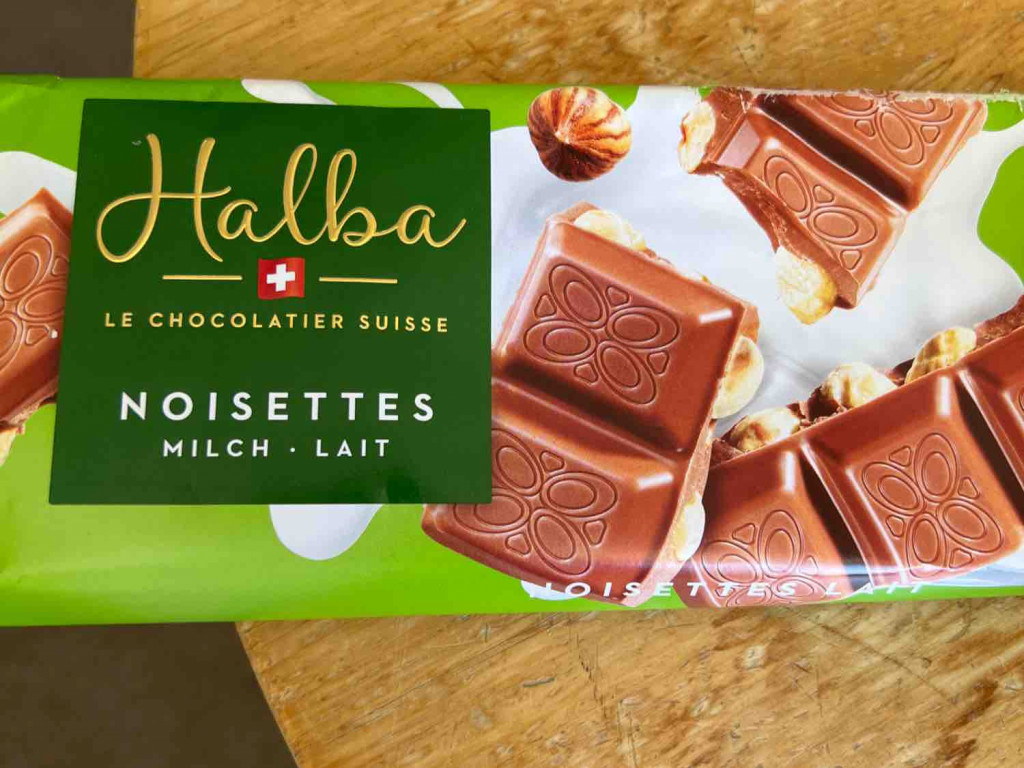 Noisettes Lait, Schweizer Milchschokolade mit ganzen Haselnüssen | Hochgeladen von: Lighthousewulf