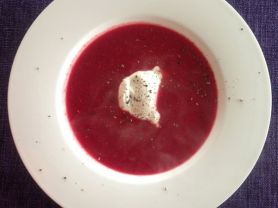 Rote Beete Suppe mit Merrettich | Hochgeladen von: banonymus