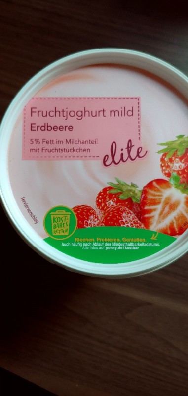 Fruchtjoghurt mild Erdbeere, 5% Fett im Milchanteil mit Fruchtst | Hochgeladen von: Leon007