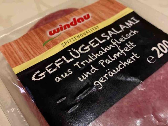 Geflügelsalami, aus Truthhahnfleisch und Palmfett von pocahontas | Hochgeladen von: pocahontasbln