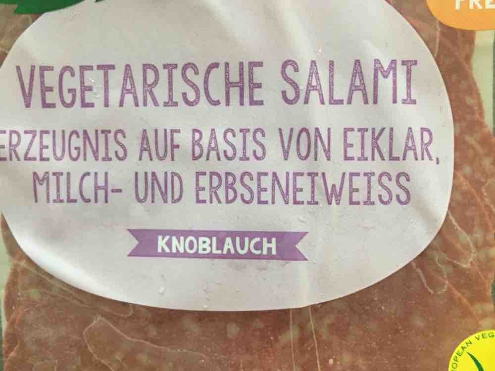 Vegetarische Salami mit Knoblauch, auf Basis von Eiklar, Milch-  | Hochgeladen von: BossiHossi