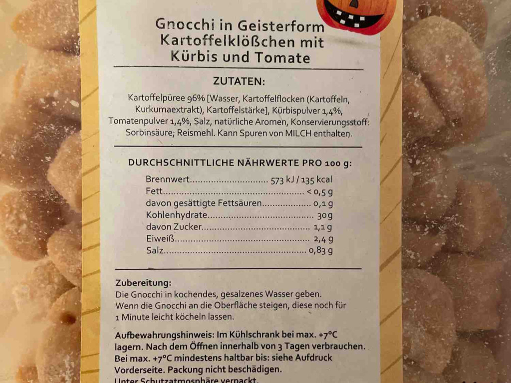 Gnocchi in Geisterform, Kartoffelklößchen mit Kürbis und Tomate  | Hochgeladen von: milo2602