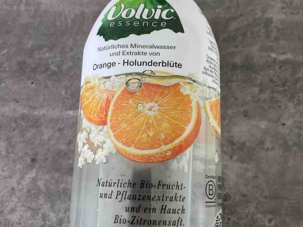 Volvic Natürliches Mineralwasser Orange - Holunderblüte von Isma | Hochgeladen von: Ismail01a