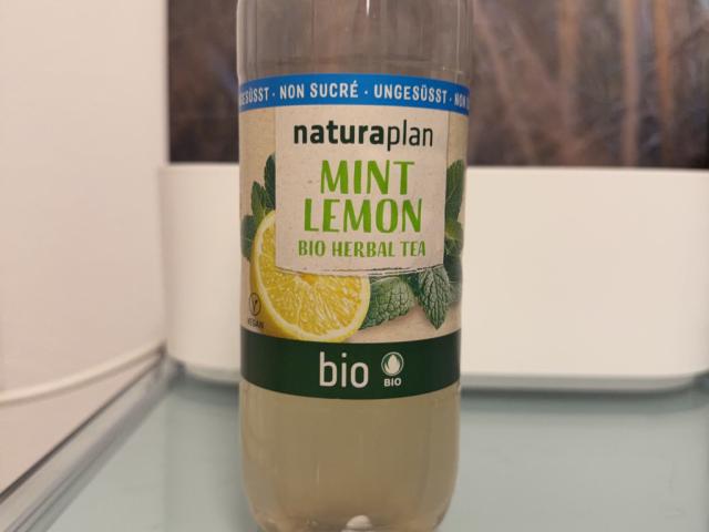 Hochgeladen von: KatAlb