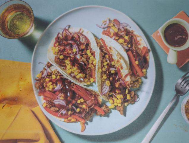 BBQ Tacos mit veganem Schawarma, dazu Limetten-Mais-Salsa und Pa | Hochgeladen von: step2live