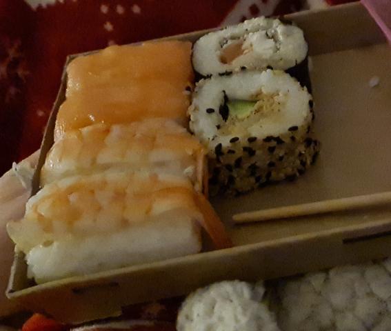 Yuriko Sushi, Box von Scherzi | Hochgeladen von: Scherzi