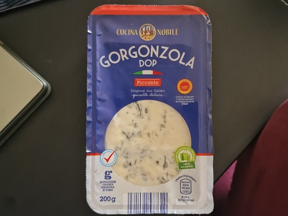 Gorgonzola, Piccante von Flamm | Hochgeladen von: Flamm Gorgonzola, Piccante von Flamm | Hochgeladen von: Flamm