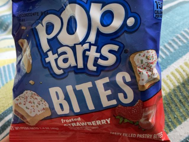 Pop Tarts Bites, Frosted Strawberry von renaxo | Hochgeladen von: renaxo Pop Tarts Bites, Frosted Strawberry von renaxo | Hochgeladen von: renaxo