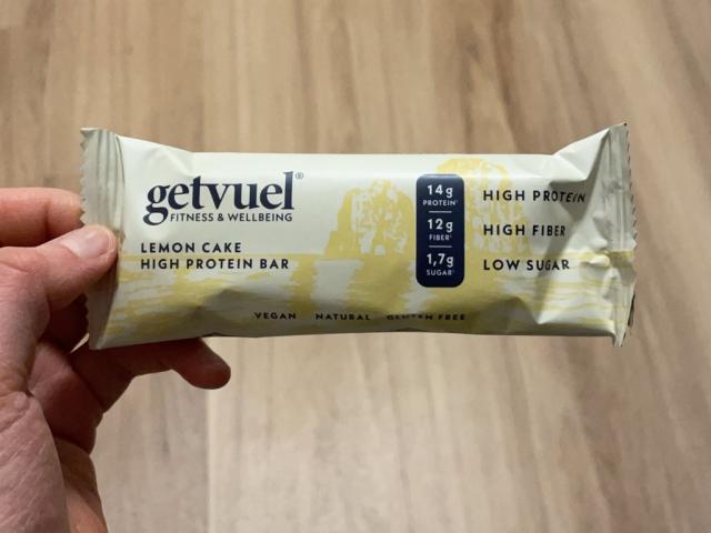 Hochgeladen von: LunaSari Hochgeladen von: LunaSari