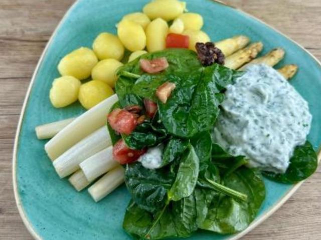 Ofenspargel Tomaten Spinatsalat, Kantine von nitti1984566 | Hochgeladen von: nitti1984566 Ofenspargel Tomaten Spinatsalat, Kantine von nitti1984566 | Hochgeladen von: nitti1984566
