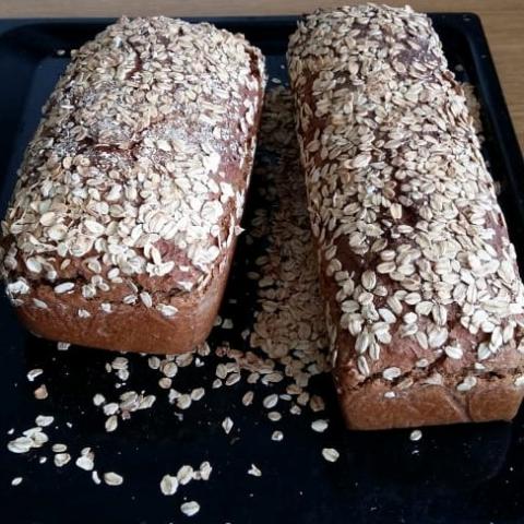 RoggenVK-DinkelVK-Sauerteig-Brot, mit Goldleinsamen | Hochgeladen von: petrapl