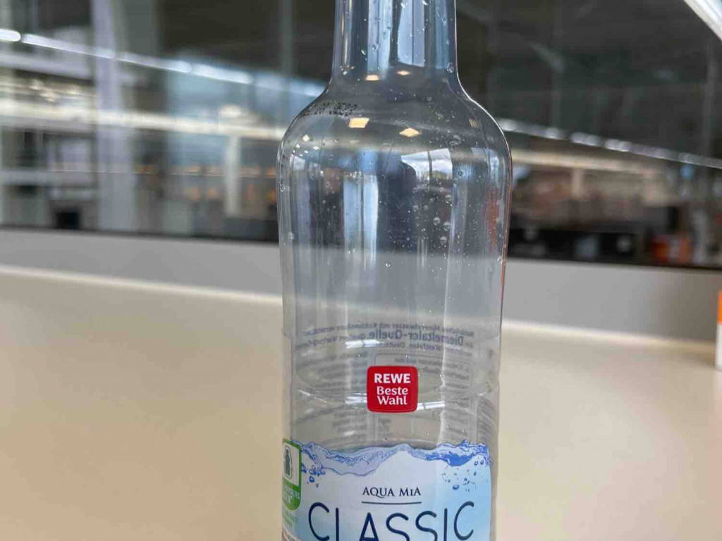 Mineralwasser Classic, mit Kohlensäure versetzt von alexben80 | Hochgeladen von: alexben80