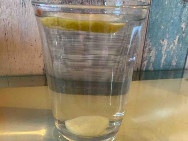 Ingwer-Zitronenwasser warm von Schwimmkerze | Hochgeladen von: Schwimmkerze