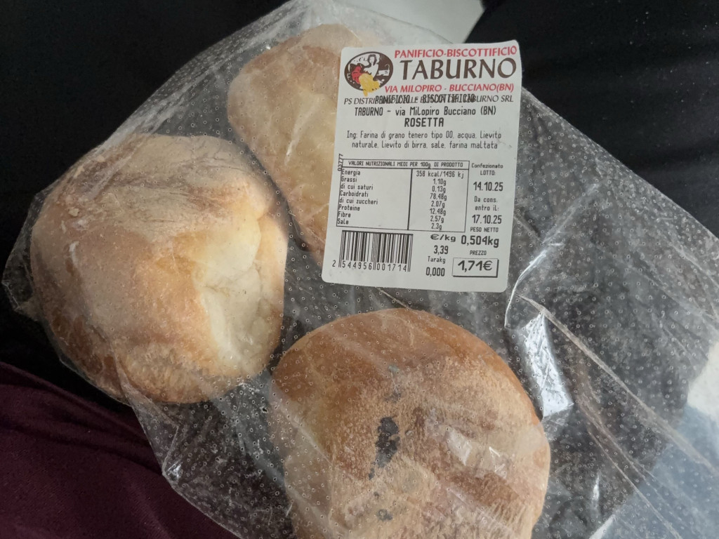 Hochgeladen von: Maui21 Hochgeladen von: Maui21