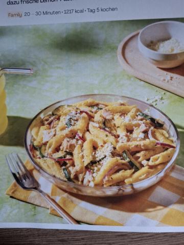 Penne mit Thunfisch und Sommerzucchini dazu frische Lemon-Passio | Hochgeladen von: sa.my_le