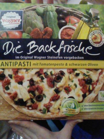 Pizza Antipasti, Tomatenpesto und schwarze Oliven | Hochgeladen von: Kaktuskatze