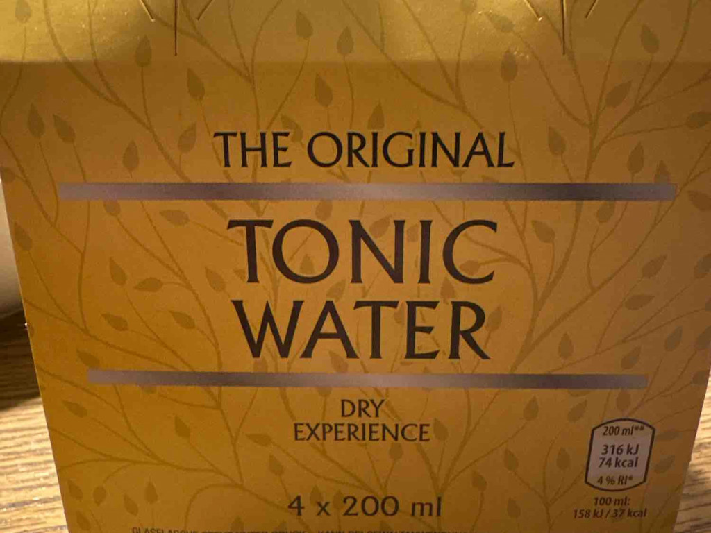 Tonic Water, Dry Experience von akaysler204 | Hochgeladen von: akaysler204