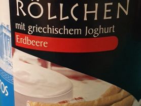 Waffel-Röllchen mit griechischem Joghurt, Erdbeere | Hochgeladen von: Maboe128