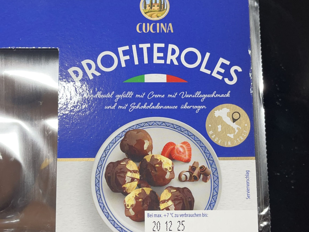 Hochgeladen von: Schneaka