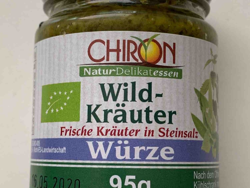 Wild-Kräuter, Frische Kräuter in Steinsalz von pummel86 | Hochgeladen von: pummel86