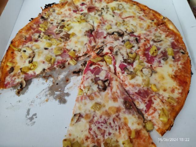 Pizza Speciale von KraVen | Hochgeladen von: KraVen