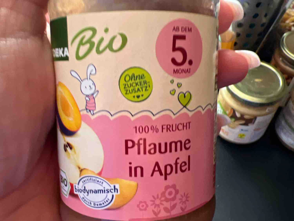 Edeka Bio Pflaume in Apfel von Isa N. | Hochgeladen von: Isa N.