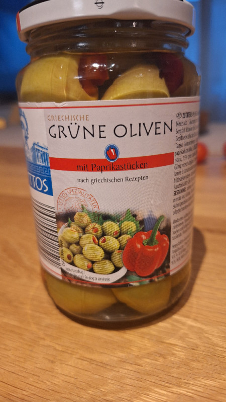 grüne Oliven, mit Paprikastücken von S.B. | Hochgeladen von: S.B.