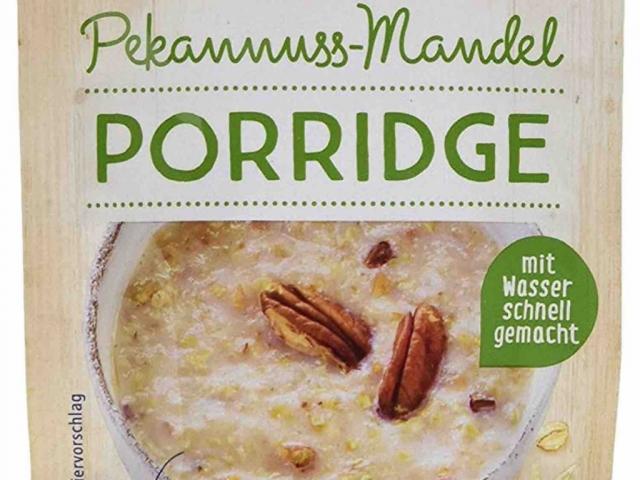 Porridge, pecan and almond by mayrhye | Uploaded by: mayrhye