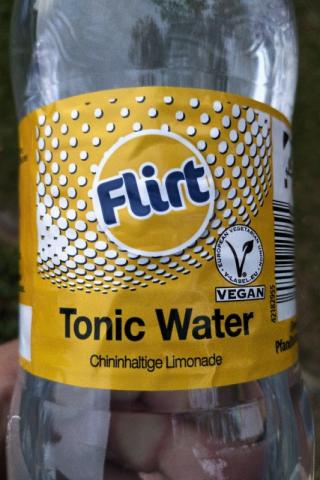 Flirt, Tonic Water von einsteinmp424 | Hochgeladen von: einsteinmp424
